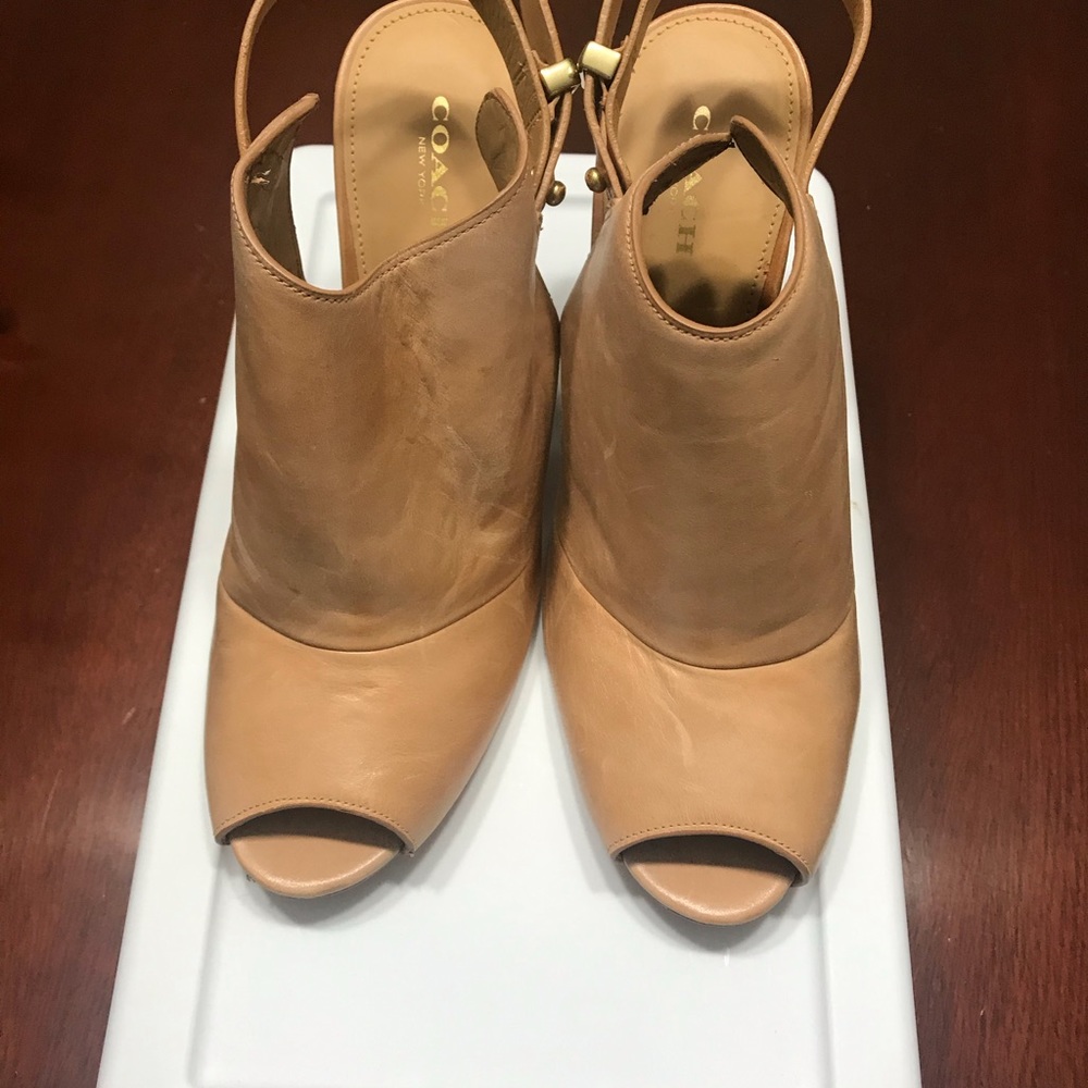 Coach peep toe shoes